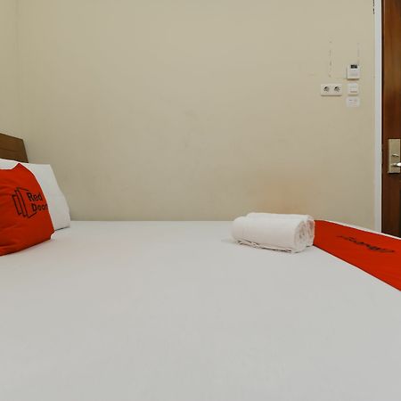 Reddoorz @ Kwitang Hotel Jakarta Bagian luar foto