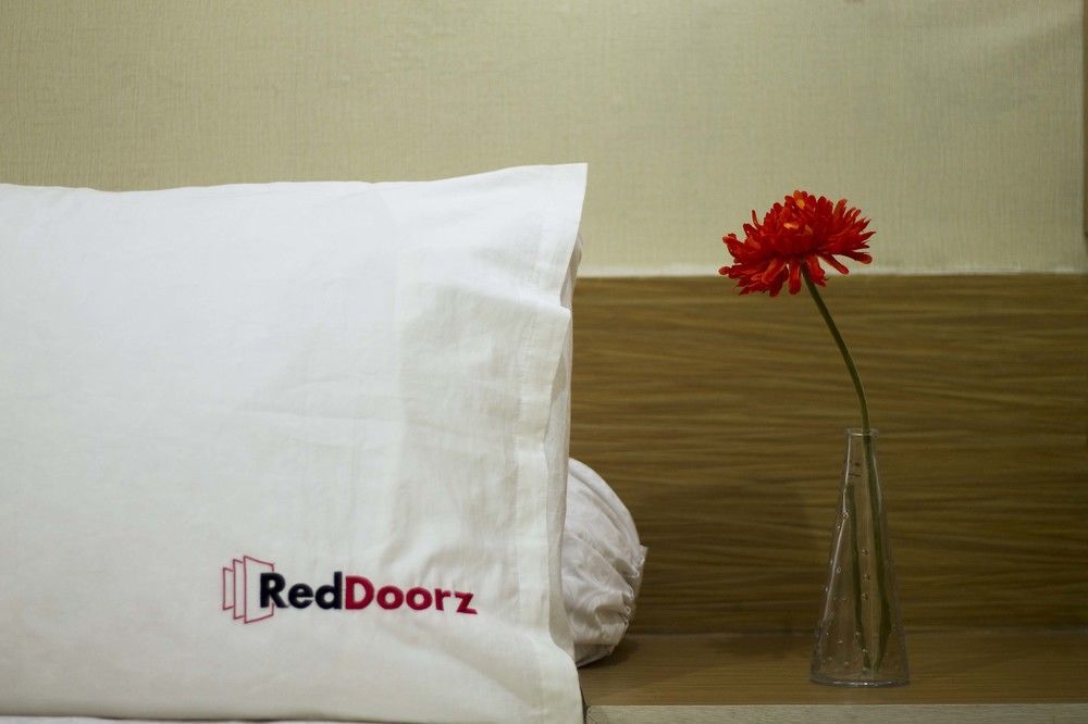 Reddoorz @ Kwitang Hotel Jakarta Bagian luar foto
