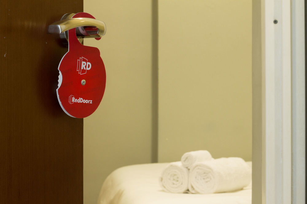 Reddoorz @ Kwitang Hotel Jakarta Bagian luar foto
