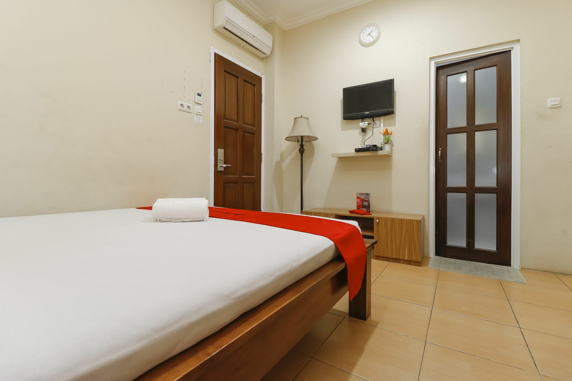 Reddoorz @ Kwitang Hotel Jakarta Bagian luar foto