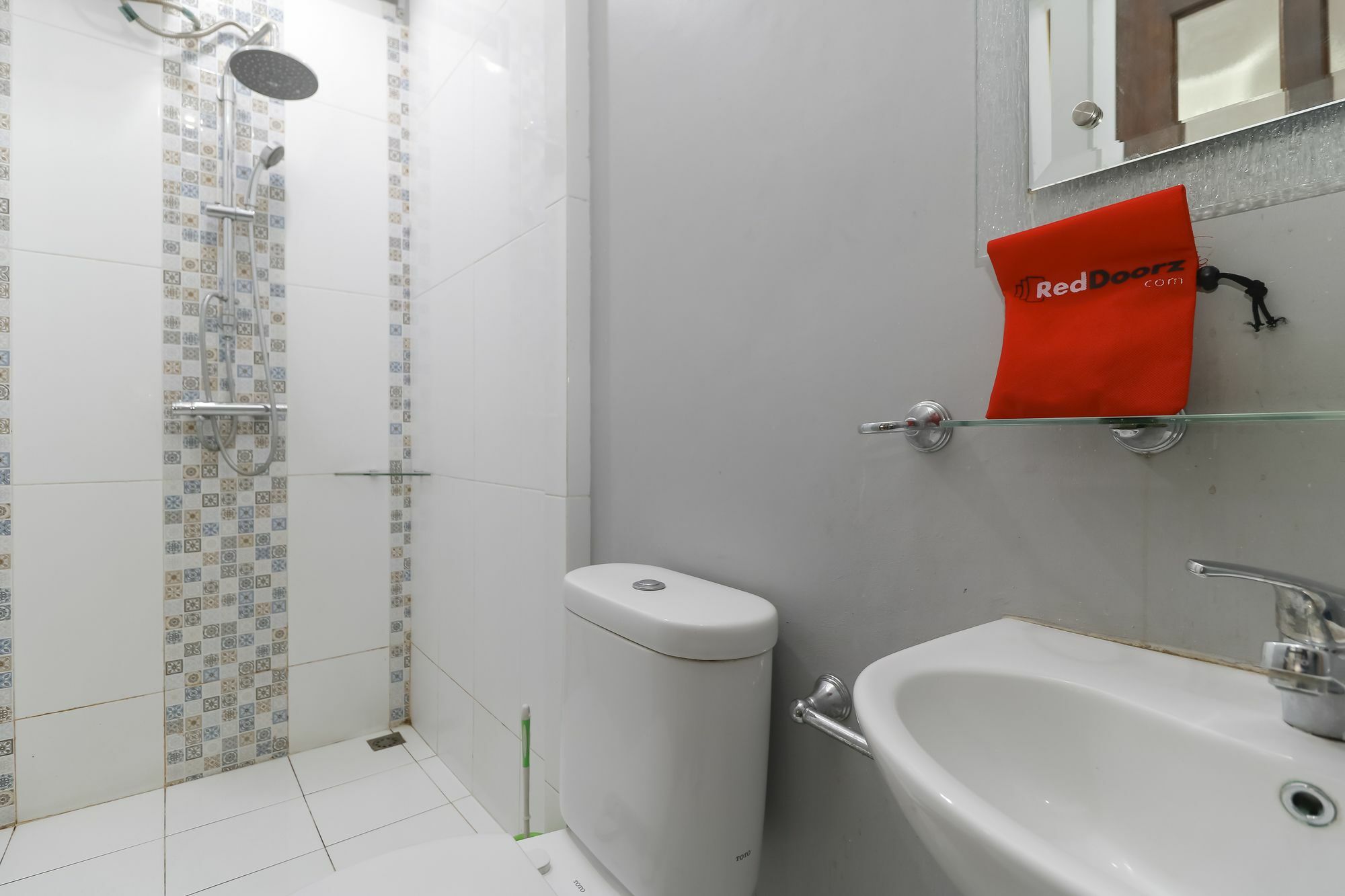 Reddoorz @ Kwitang Hotel Jakarta Bagian luar foto