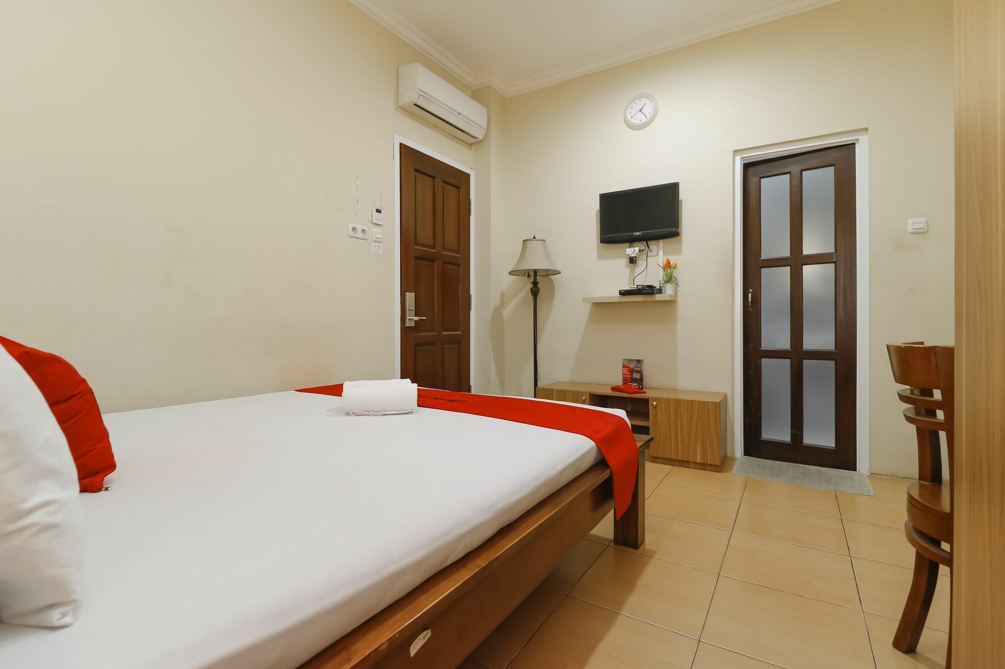 Reddoorz @ Kwitang Hotel Jakarta Bagian luar foto